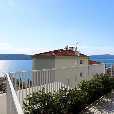 Aurora Luxury Apartment Trogir Exterior photo