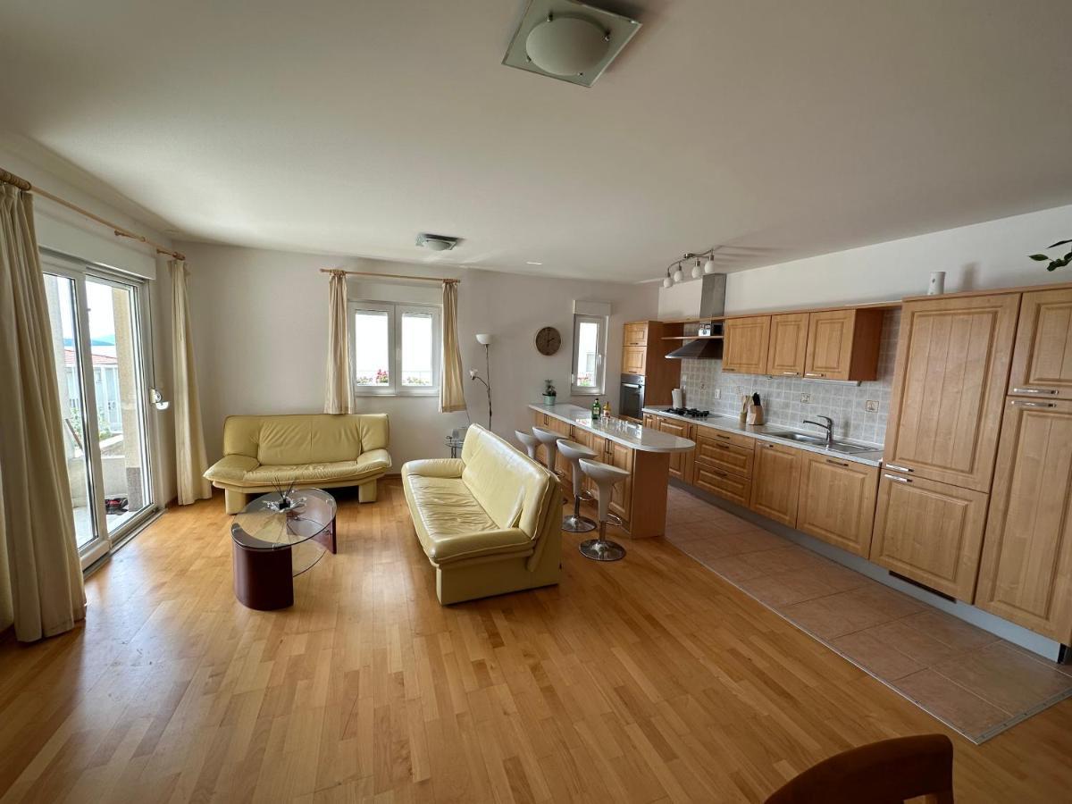 Aurora Luxury Apartmán *